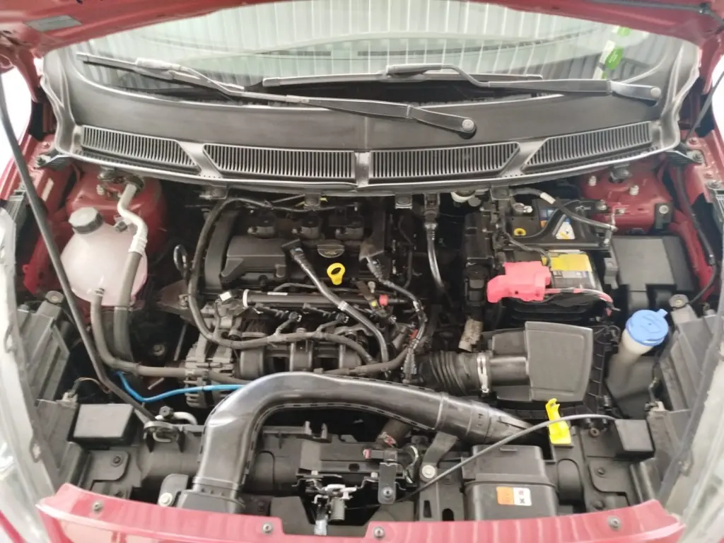 FORD Ka + Sedan - Foto