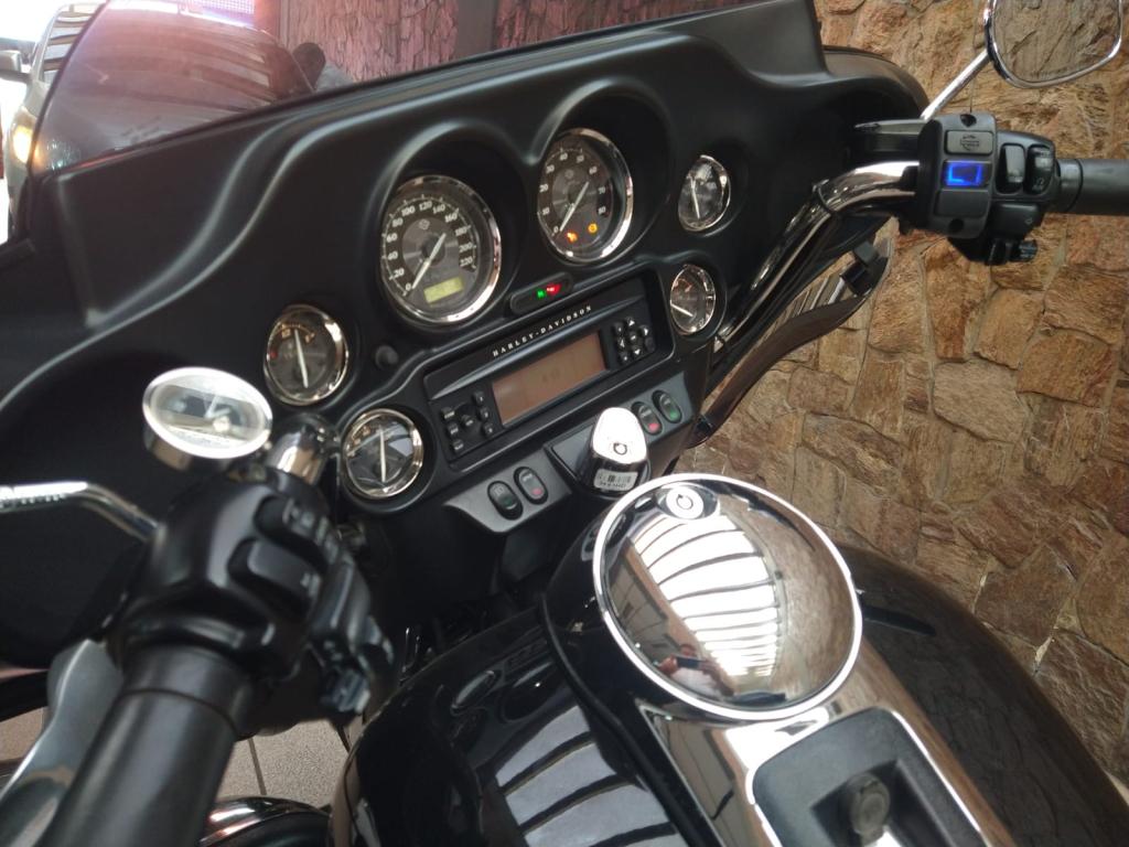 HARLEY DAVIDSON Electra Glide Ultra Limited - Foto