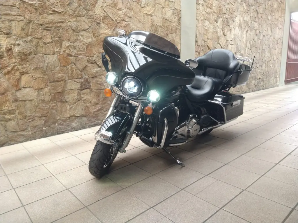 HARLEY DAVIDSON Electra Glide Ultra Limited - Foto