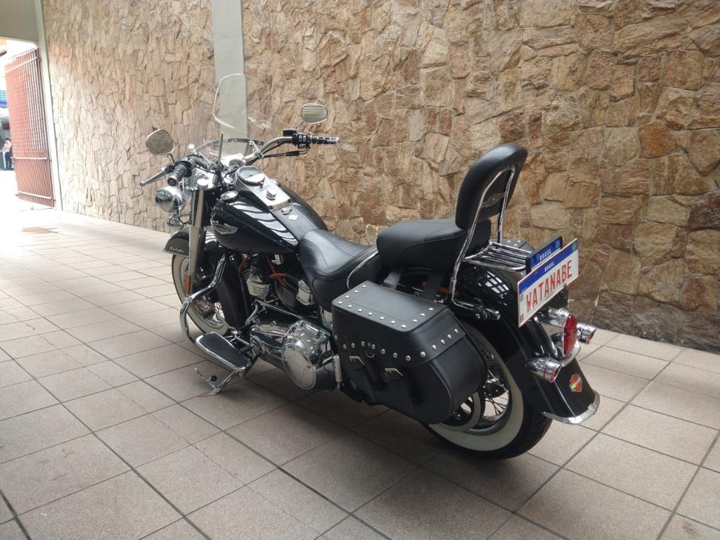 HARLEY DAVIDSON Softail DeLuxe - Foto