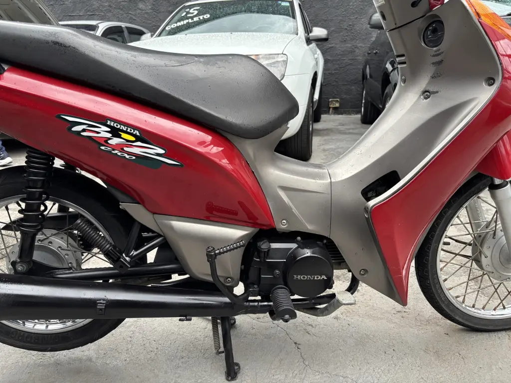 HONDA Biz 100 - Foto