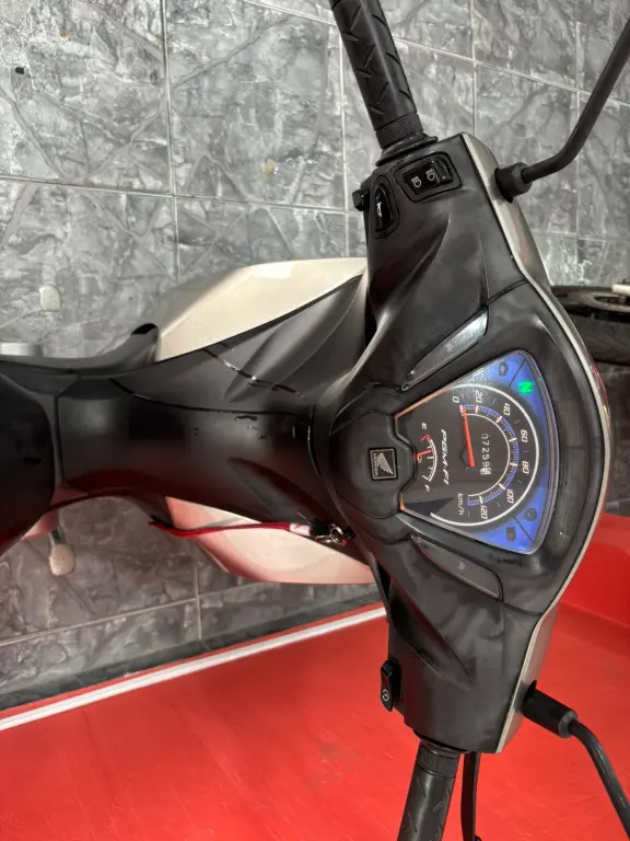 HONDA Biz 110 I - Foto