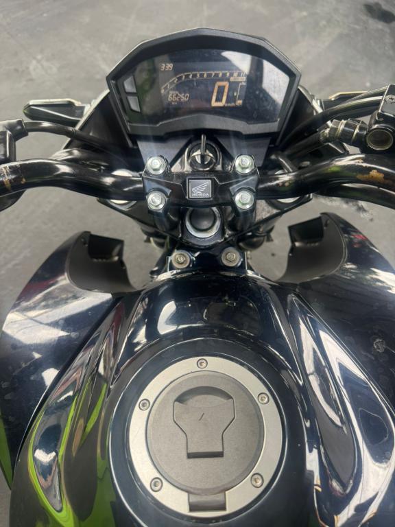 HONDA CB 250 F Twister - Foto