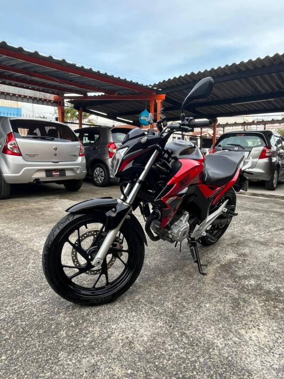 HONDA CB 250 F Twister