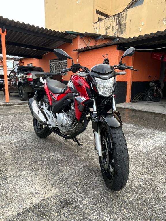 HONDA CB 250 F Twister - Foto