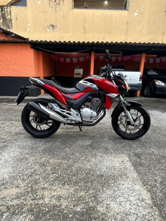 HONDA CB 250 F Twister - Foto