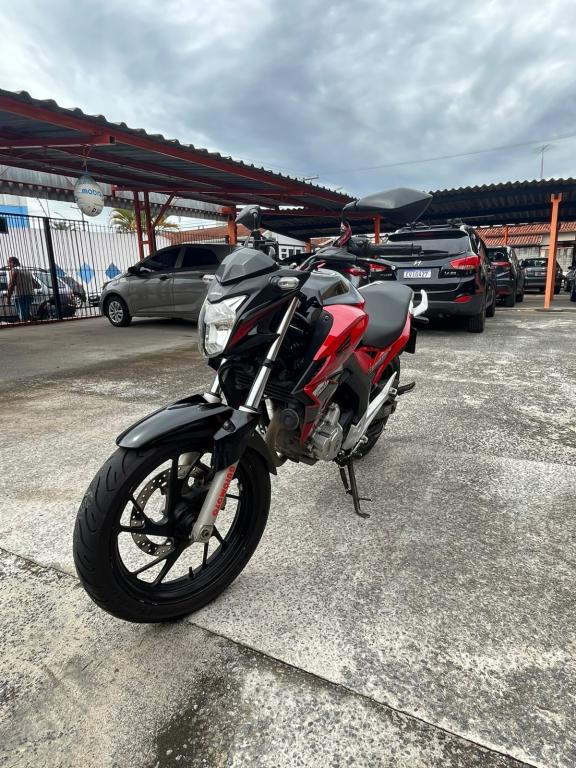 HONDA CB 250 F Twister