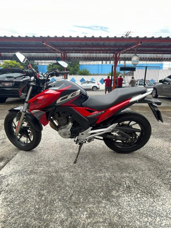 HONDA CB 250 F Twister - Foto