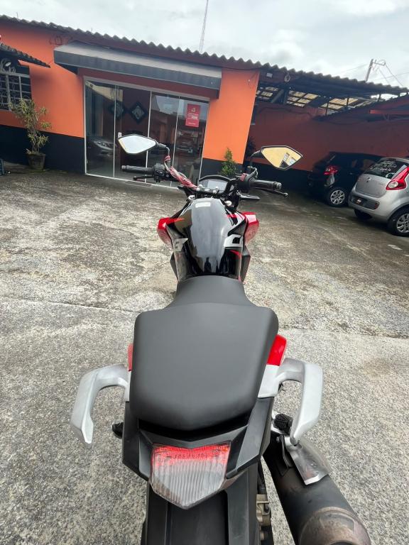 HONDA CB 250 F Twister - Foto
