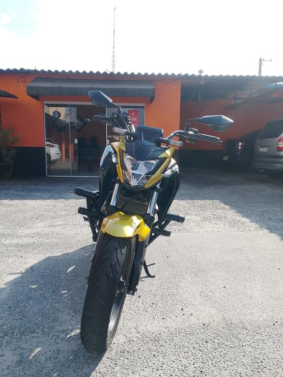 HONDA CB 300 F Twister - Foto
