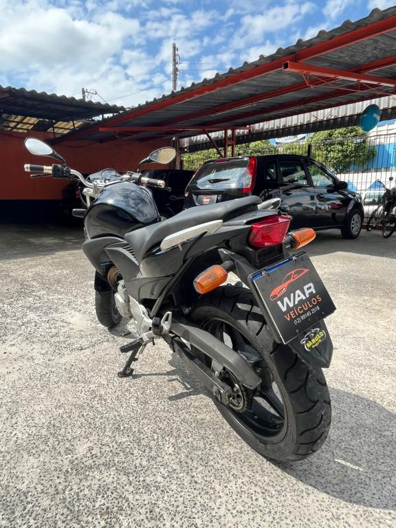 HONDA CB 300 R - Foto