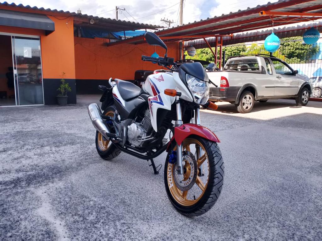 HONDA CB 300 R - Foto