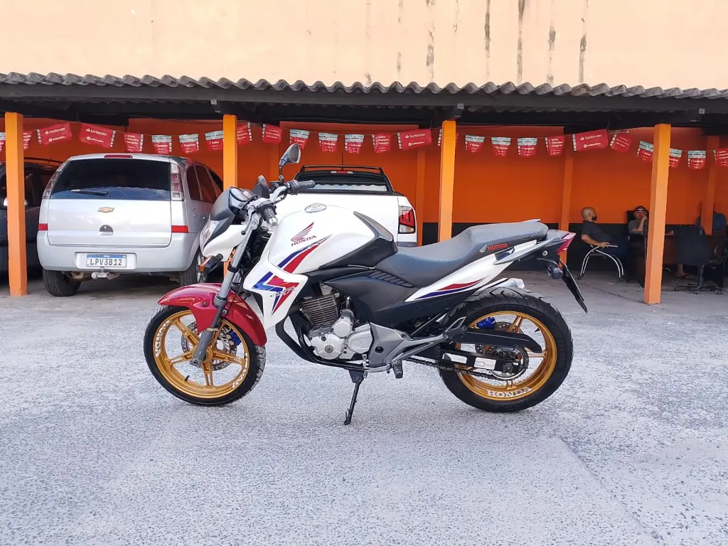 HONDA CB 300 R - Foto