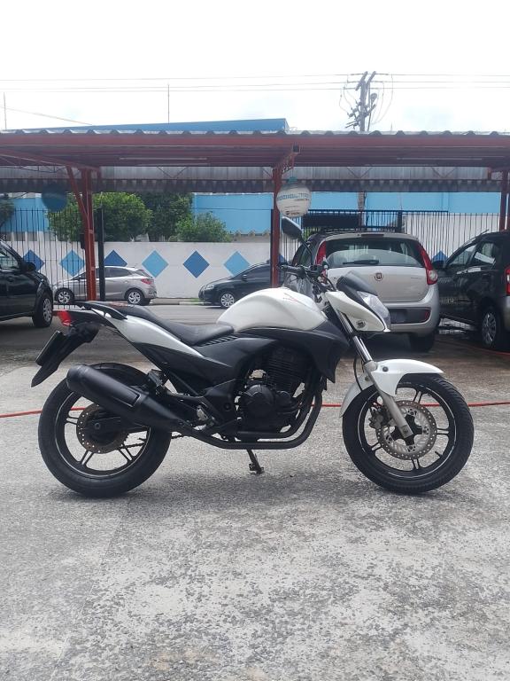 HONDA CB 300 R - Foto