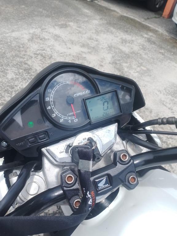HONDA CB 300 R - Foto