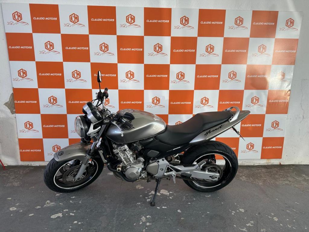 HONDA CB 600 F HORNET - Foto