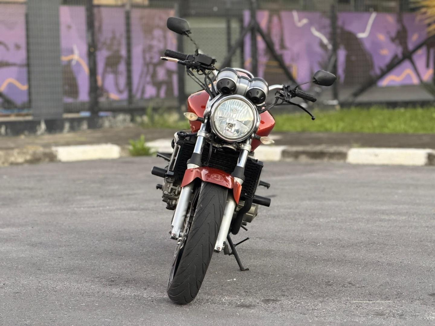 HONDA CB 600 F HORNET - Foto