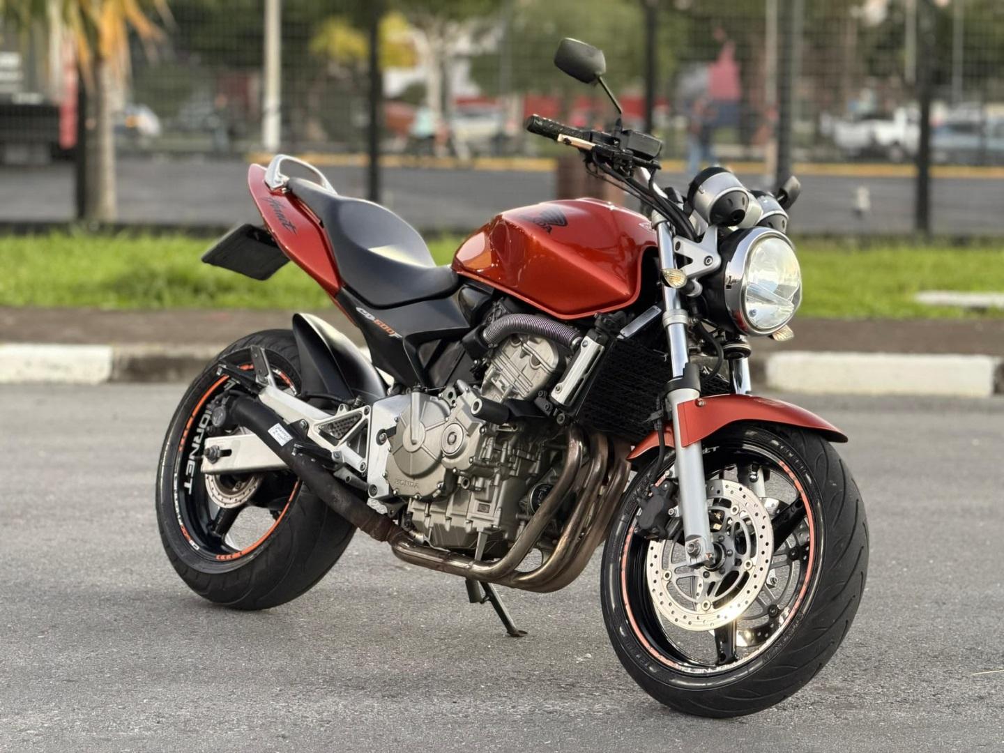 HONDA CB 600 F HORNET - Foto