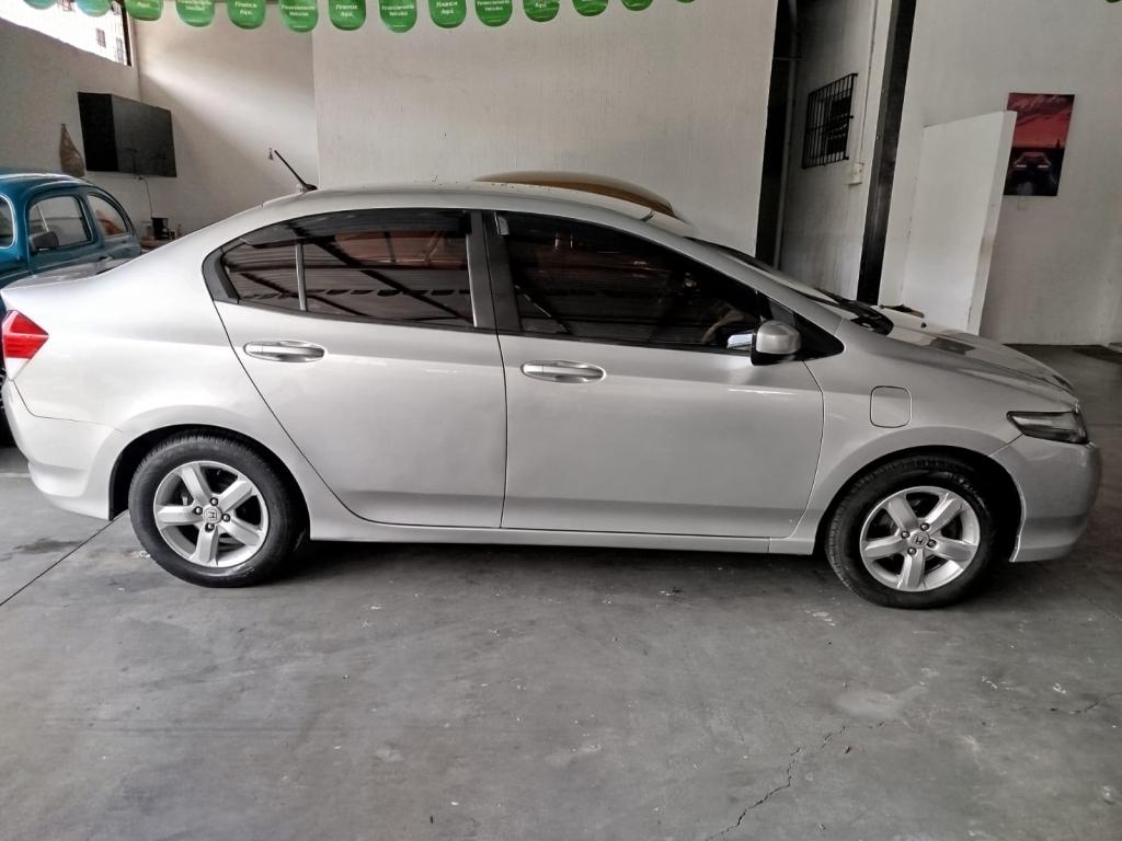 HONDA City Sedan - Foto