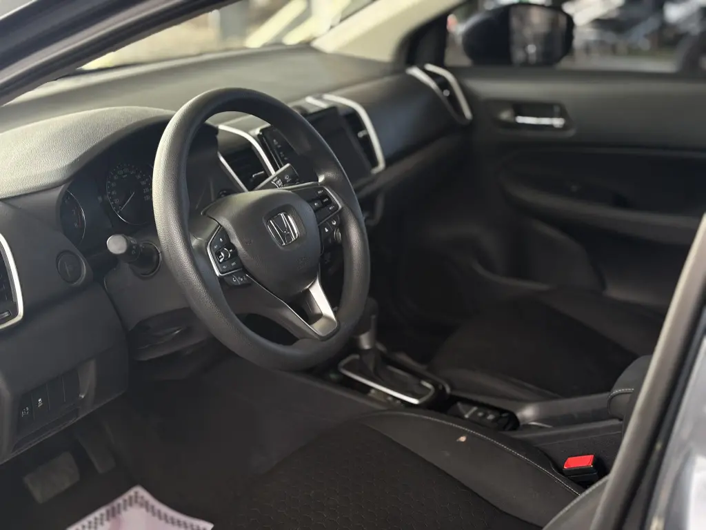 HONDA City Sedan - Foto