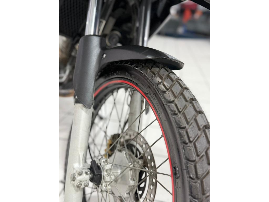 HONDA XRE 300 - Foto