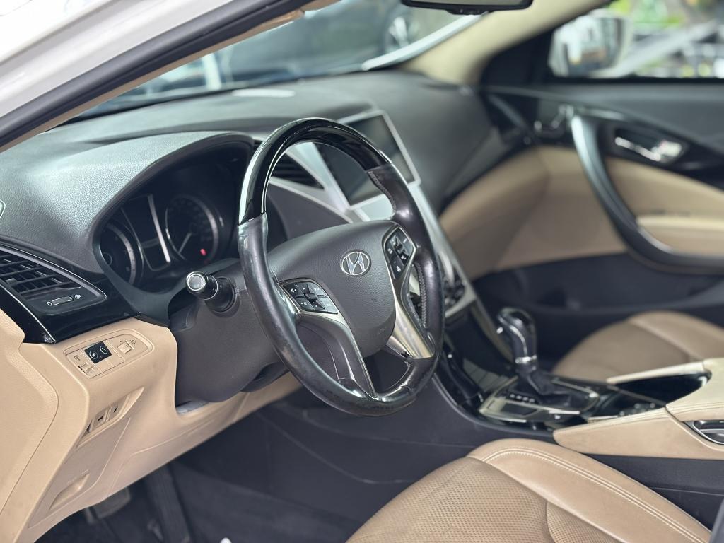 HYUNDAI Azera - Foto