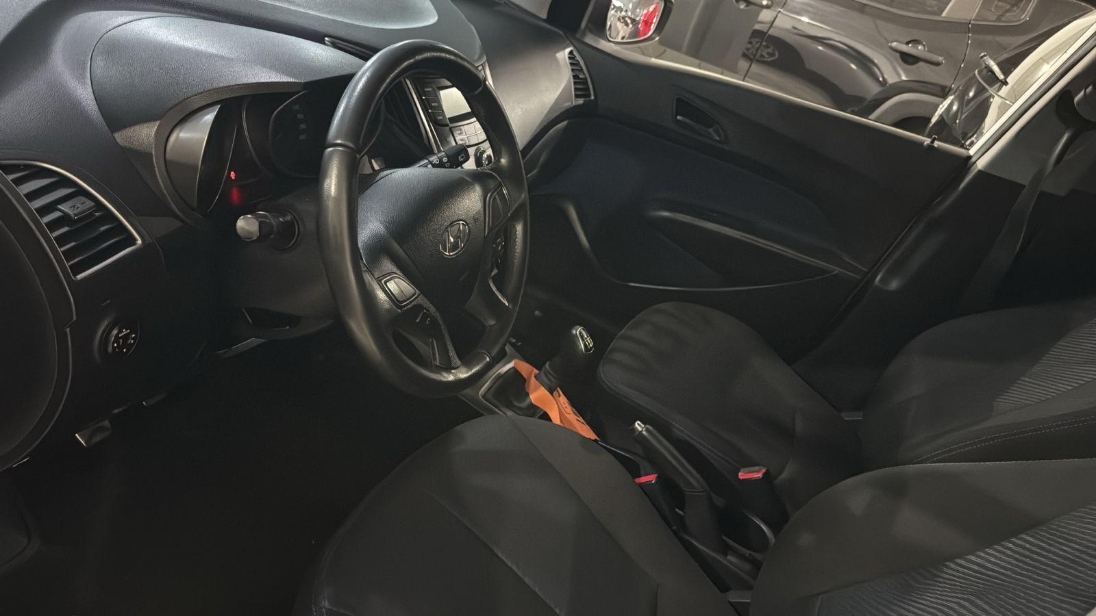 HYUNDAI HB 20 Hatch X - Foto