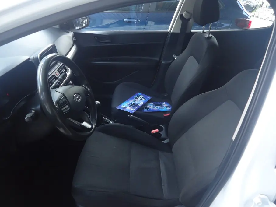 HYUNDAI HB 20 Hatch - Foto