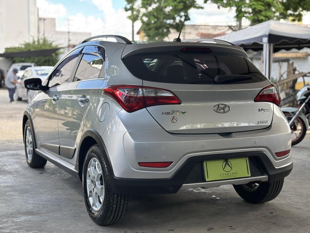 HYUNDAI HB 20 Hatch X - Foto
