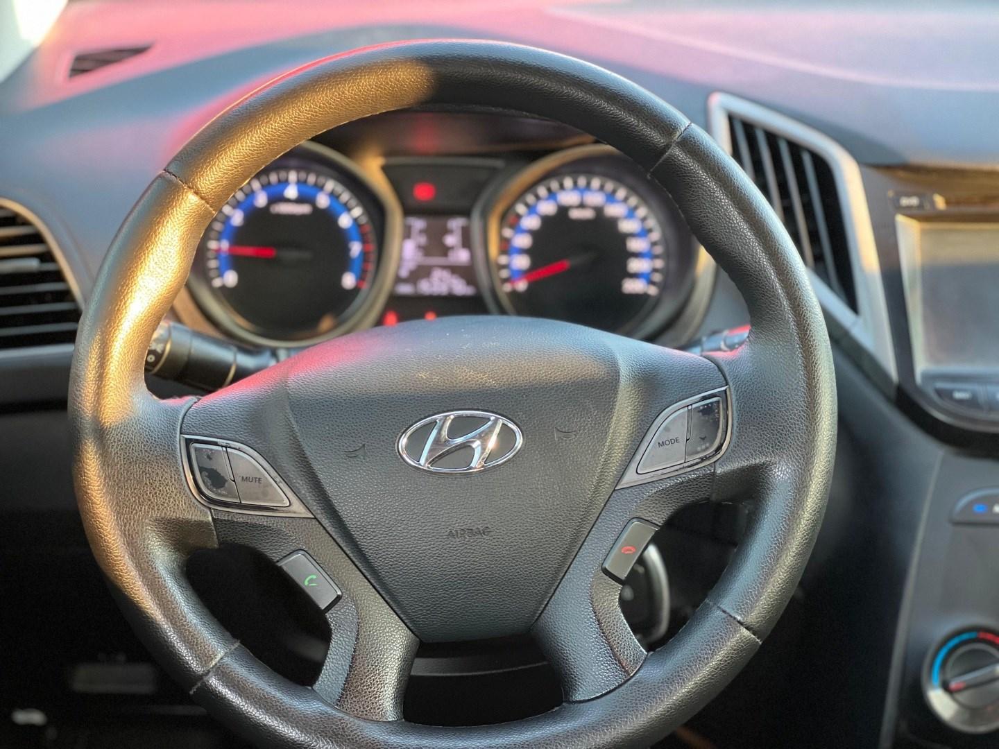HYUNDAI HB 20 Hatch - Foto