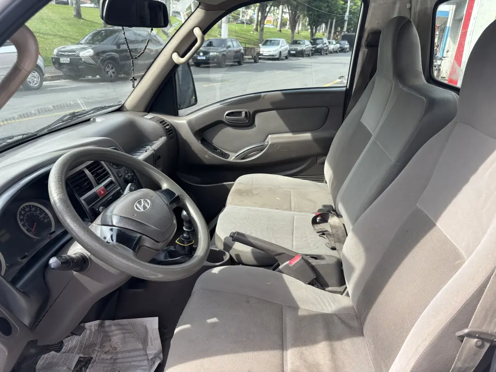 HYUNDAI HR - Foto