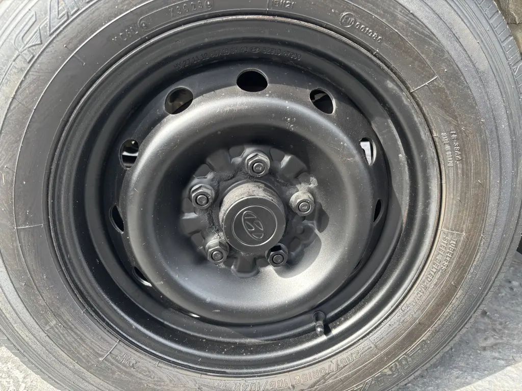 HYUNDAI HR - Foto