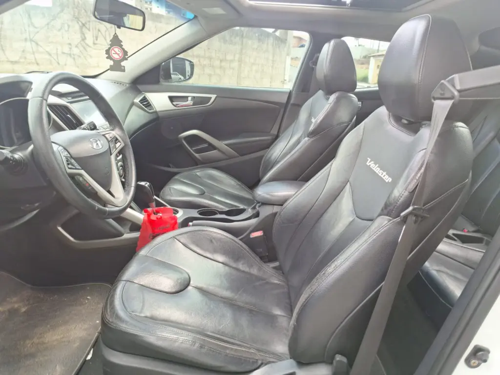 HYUNDAI Veloster - Foto