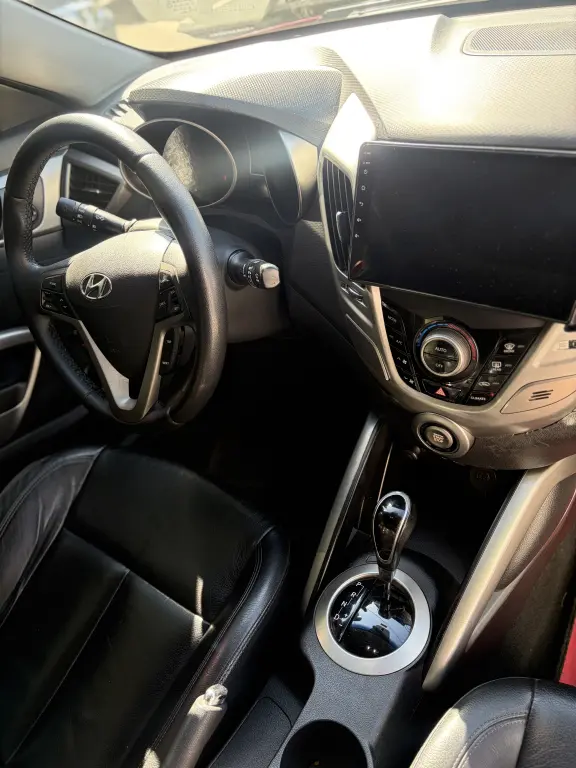 HYUNDAI Veloster - Foto