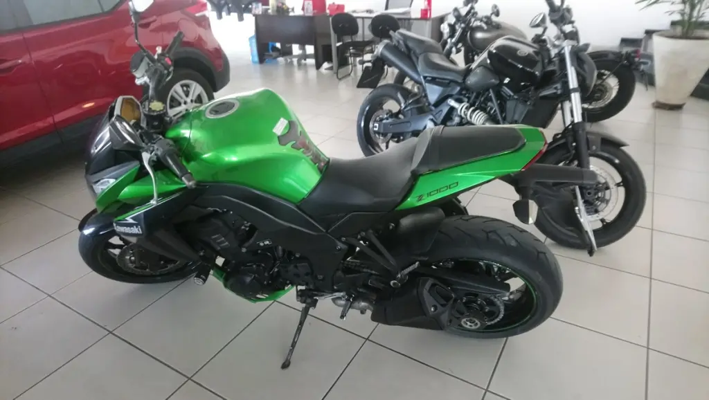 KAWASAKI Z 1000 - Foto