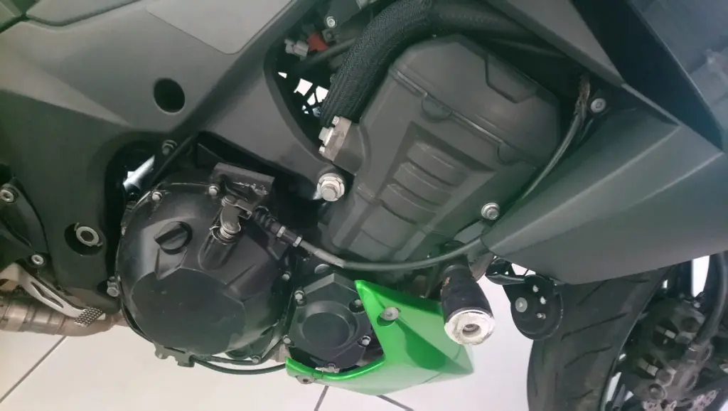 KAWASAKI Z 1000 - Foto