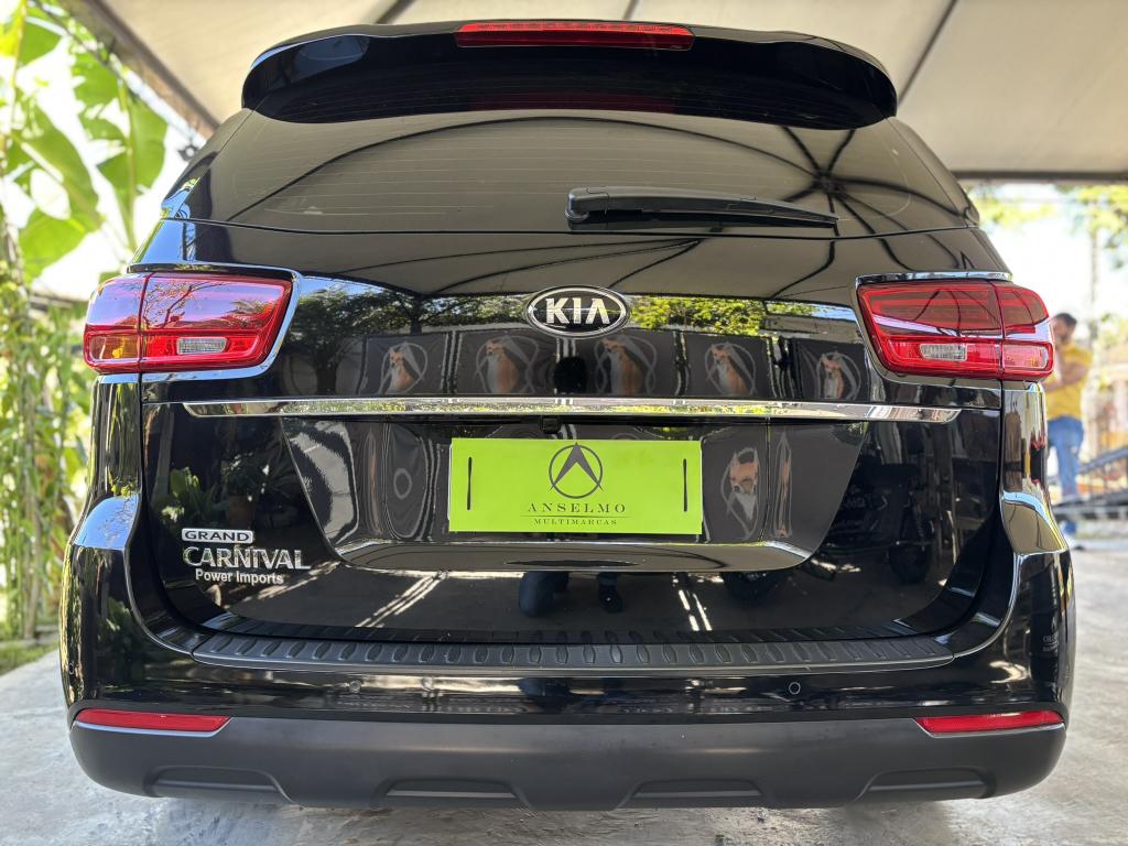 KIA Carnival - Foto