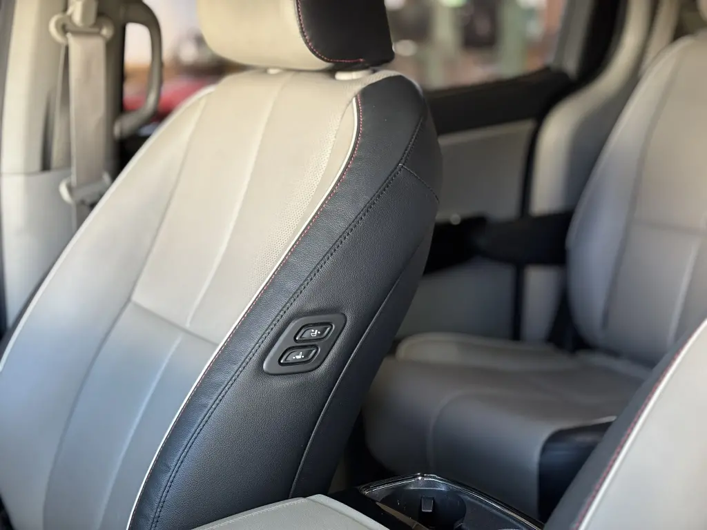 KIA Carnival - Foto