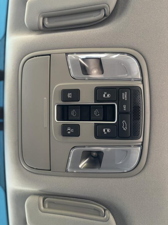 KIA Carnival - Foto