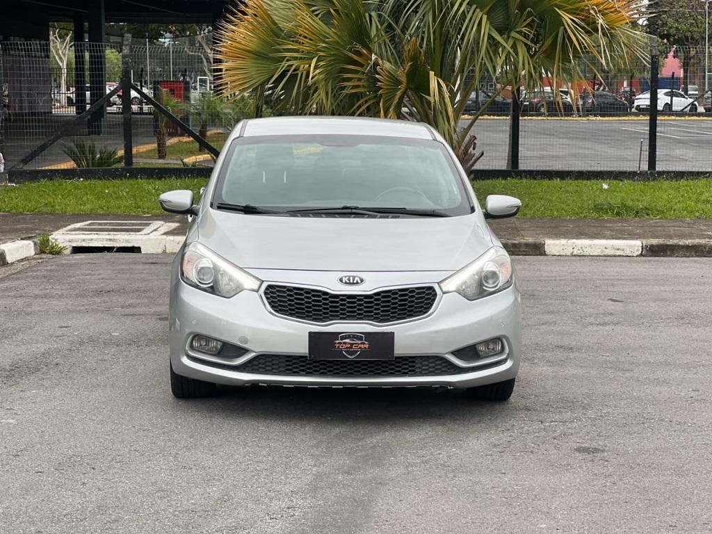 KIA Cerato Sedan - Foto