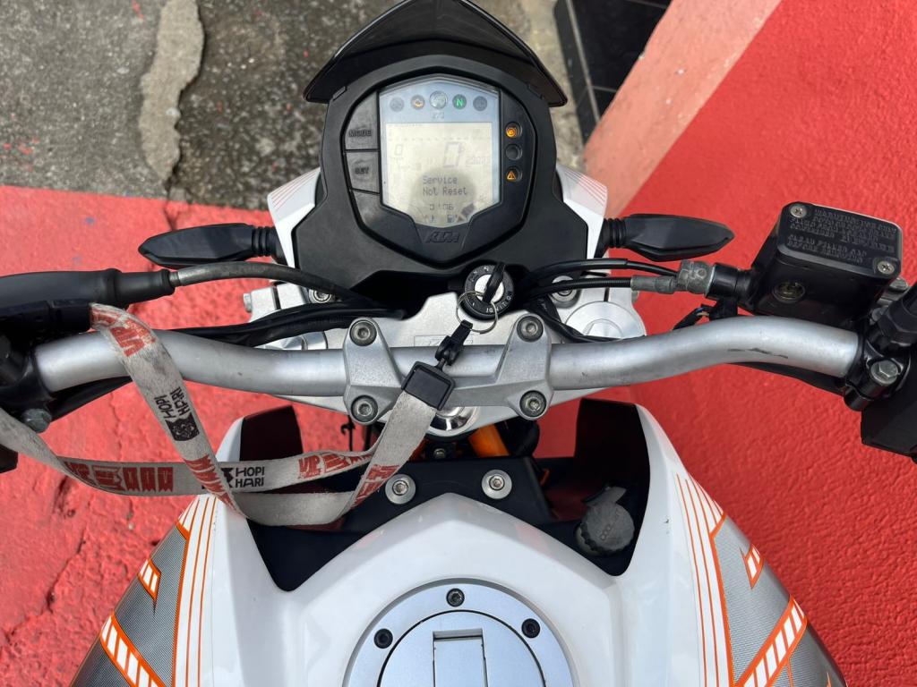KTM 390 Duke - Foto