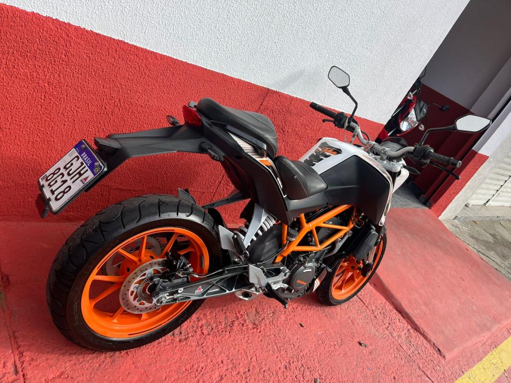 KTM 390 Duke - Foto