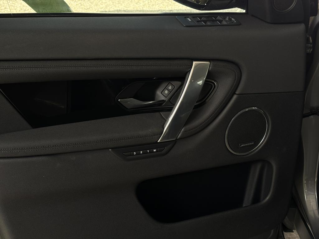 LAND ROVER Discovery Sport - Foto