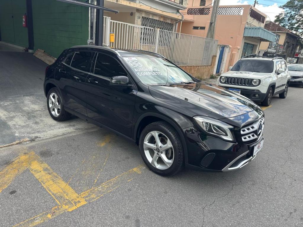 MERCEDES-BENZ A 200 - Foto