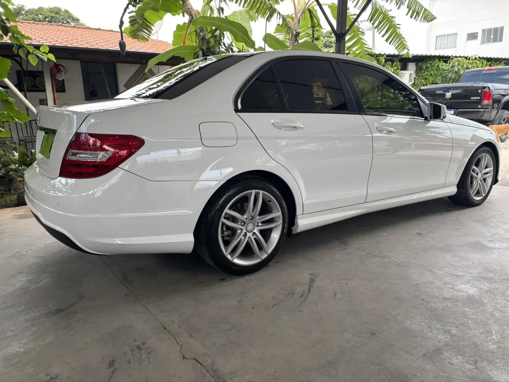 MERCEDES-BENZ C 180 - Foto