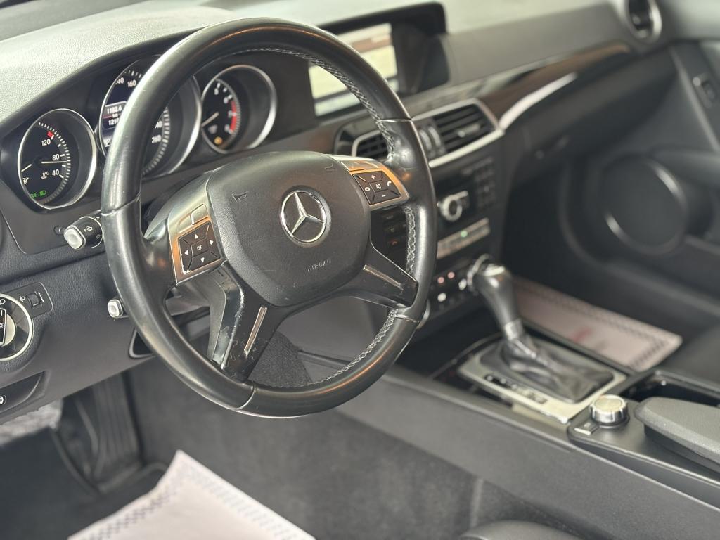 MERCEDES-BENZ C 180 - Foto
