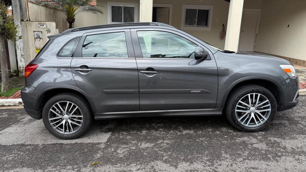 MITSUBISHI ASX - Foto