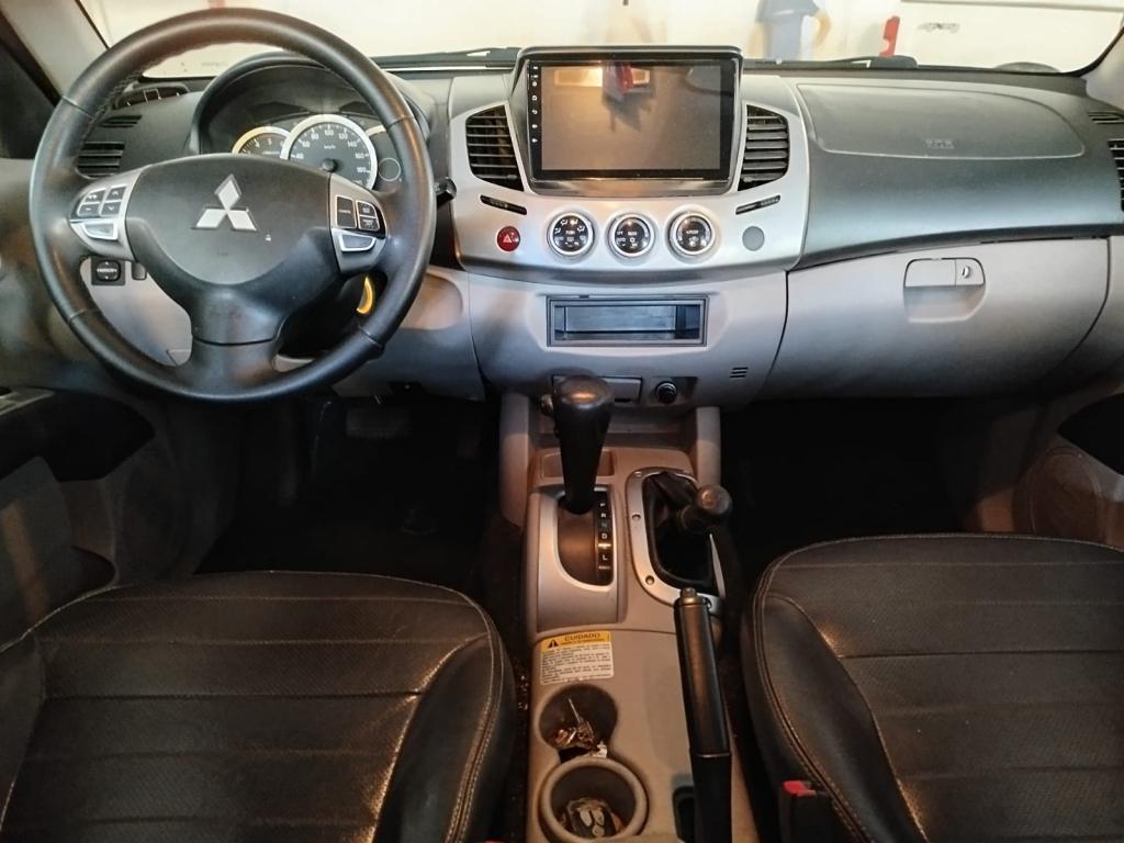 MITSUBISHI L 200 Triton - Foto