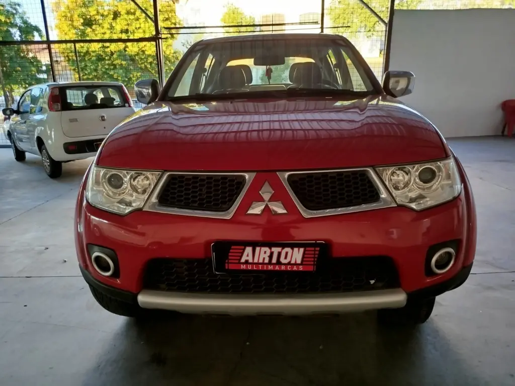 MITSUBISHI L 200 Triton - Foto