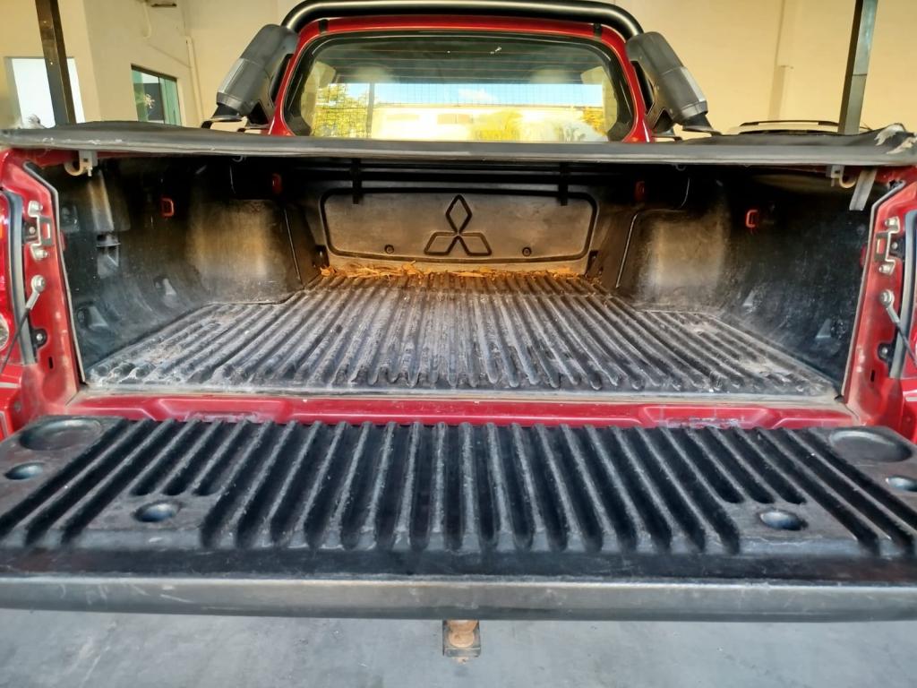 MITSUBISHI L 200 Triton - Foto